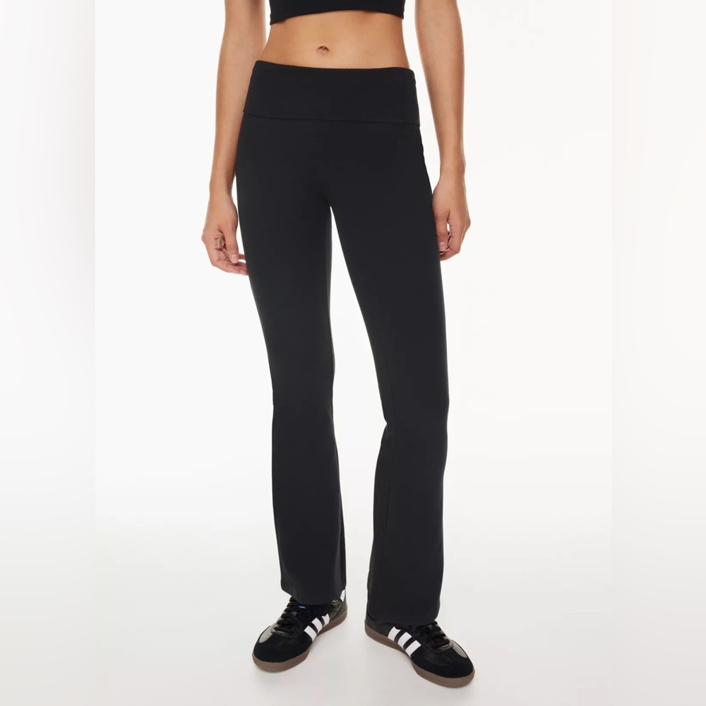 ARITZIA black Camden Pants